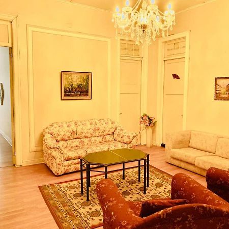 Hostal Plaza Londres 77 산티아고 외부 사진
