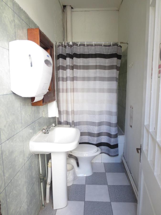Hostal Plaza Londres 77 산티아고 외부 사진