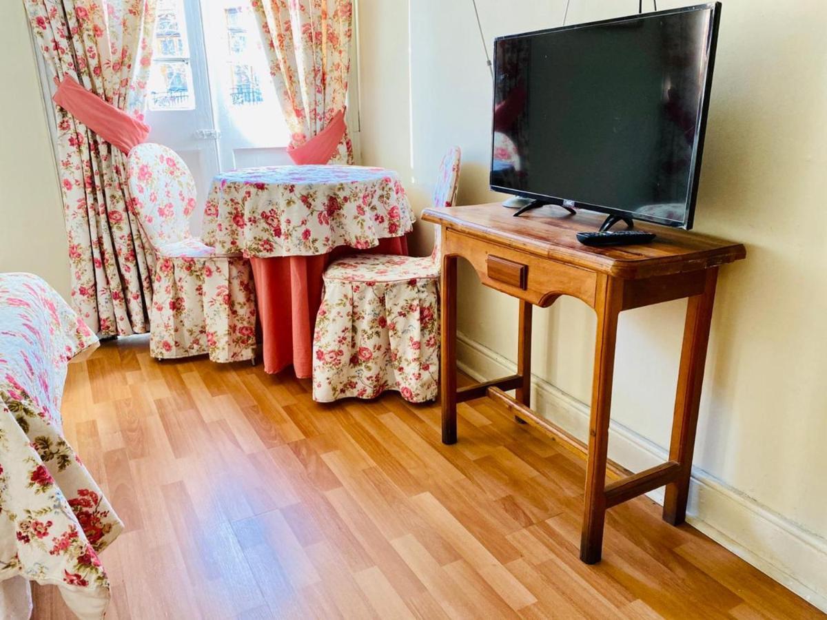Hostal Plaza Londres 77 산티아고 외부 사진